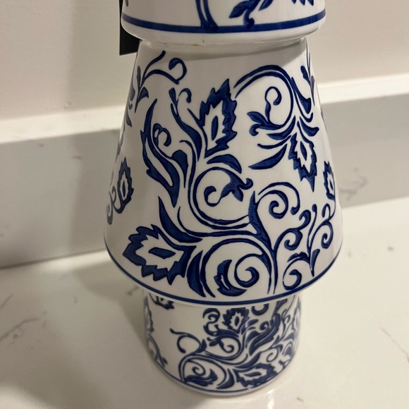 Mikasa Blue & White Chinoiserie Floral 3 Tier Ceramic Christmas Tree Figurine - Picture 2 of 4